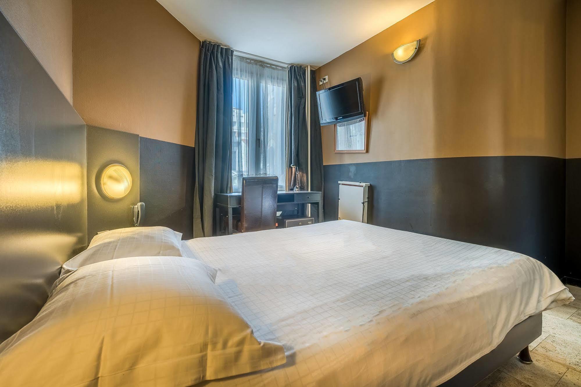 Hotel Lambeau Etterbeek Exterior photo