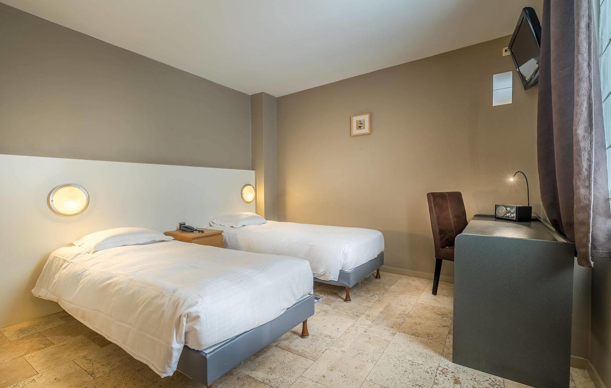 Hotel Lambeau Etterbeek Exterior photo